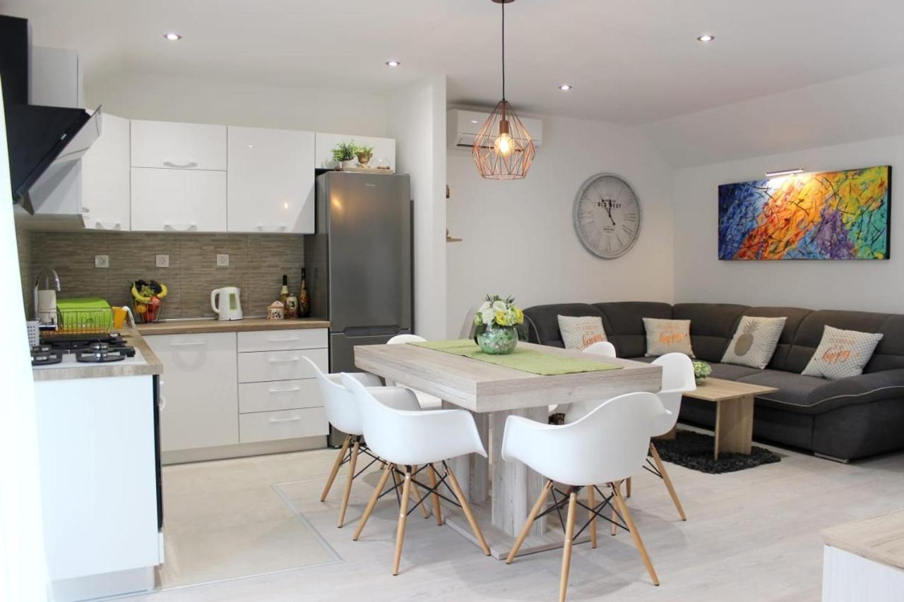 Holiday Home Ela Dračevica 외부 사진
