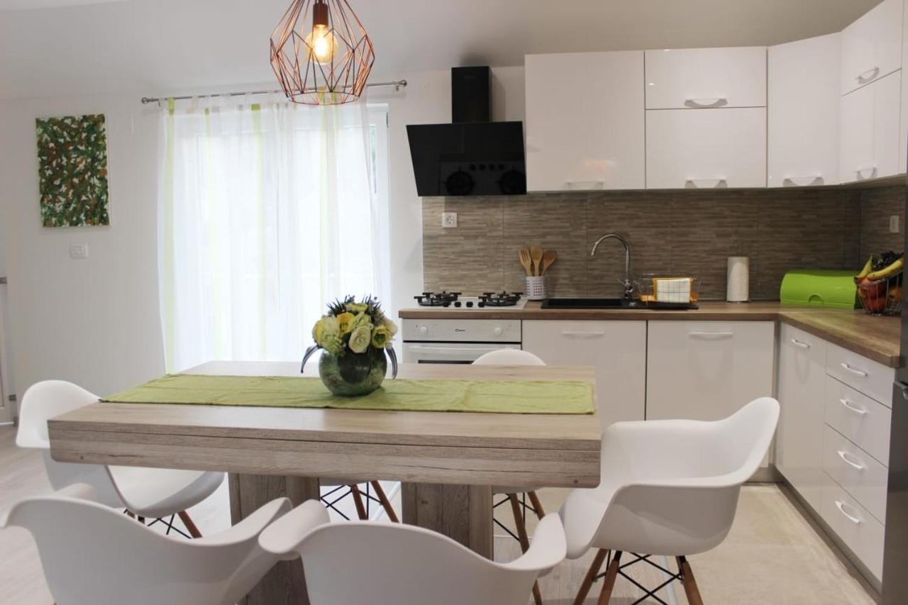 Holiday Home Ela Dračevica 외부 사진